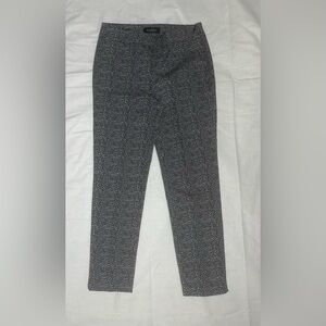 Talbots Black and White Rice Print Chatham Ankle Pants in size 4P